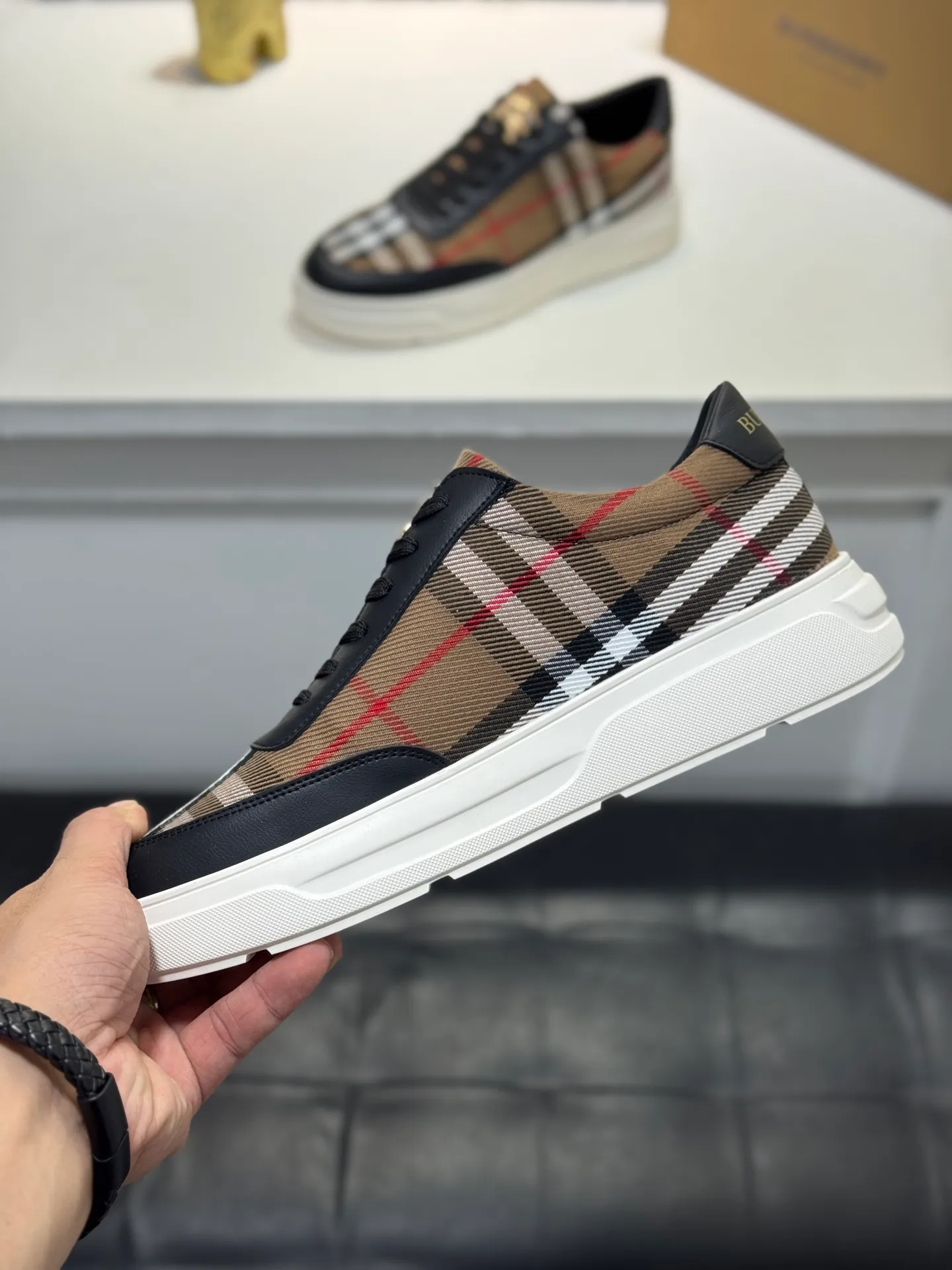 Men's Men's Shoes 💰420 [New Style] 🦑🦑BURBERRY◾▫️The new Burberry men's classic low-top sneakers are reinterpreted with Vintage retro plaid cotton and cowhide material, and are decorated with a new brand logo. Genuine leather lining, wear-resistant and non-slip rubber outsole! Available in multiple colors, a must-have for men. Size: 38-44 (45 customized